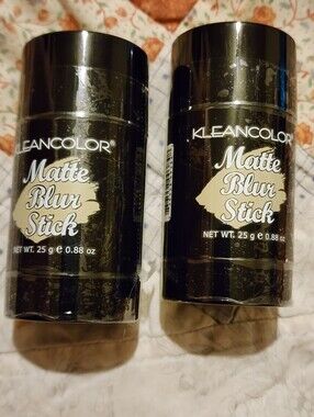 Set Of Two Kleancolor Matte Blur Sticks
